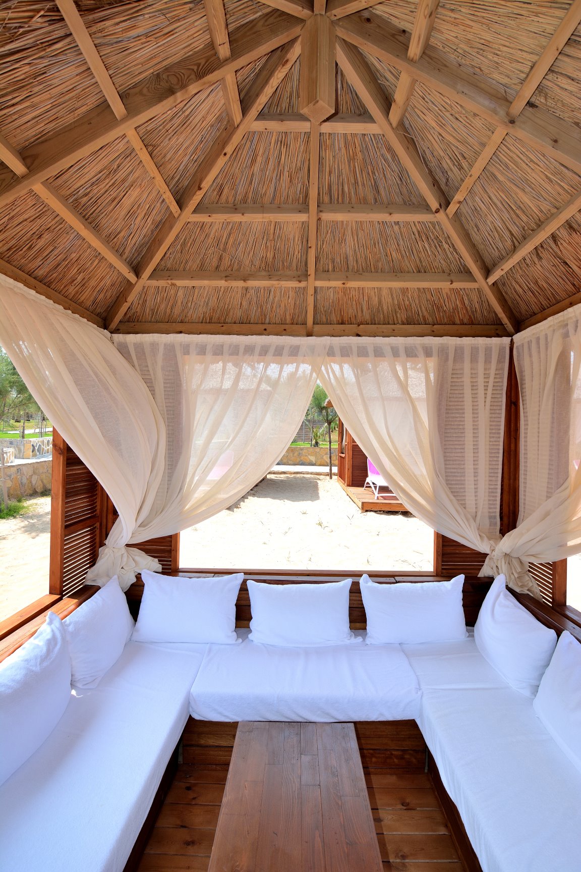 Nuhun Gemisi Otel Kıbrıs Ahşap Çatı